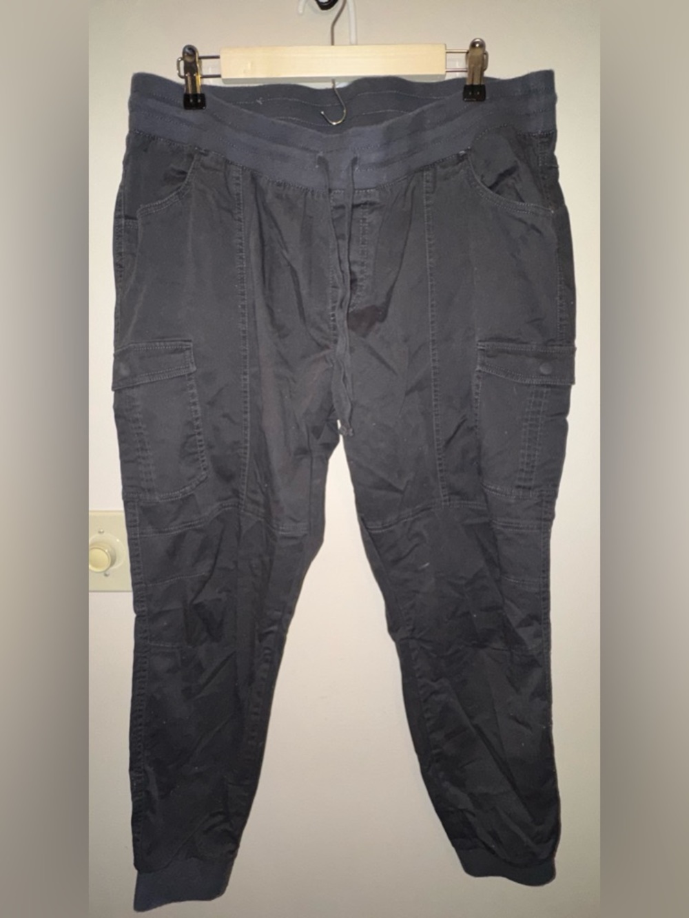 Women’s Grayish Black Cargo Jogger Pants - Casual Utility Style